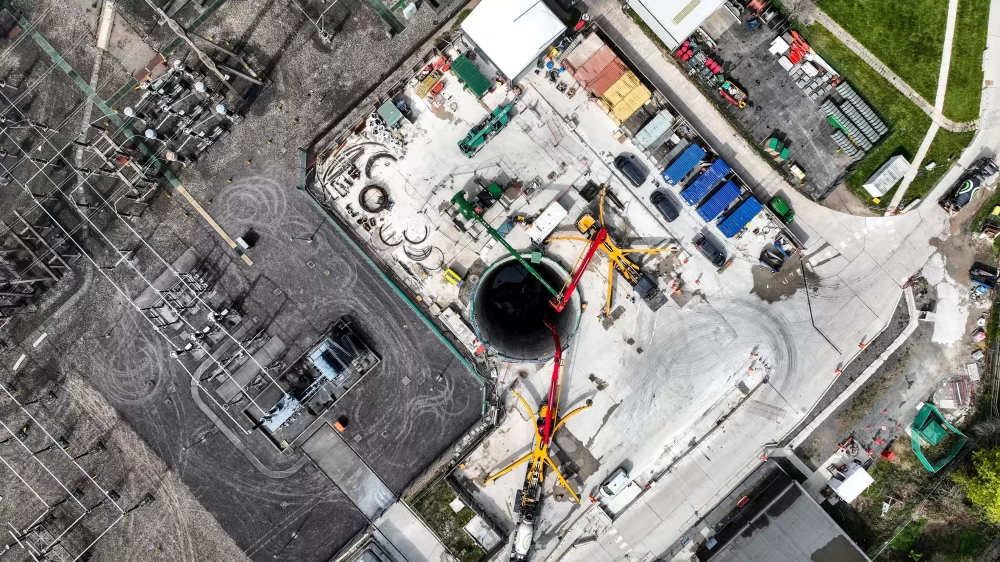 Record-Breaking Pour of Cement-Free Concrete at London Power Tunnels