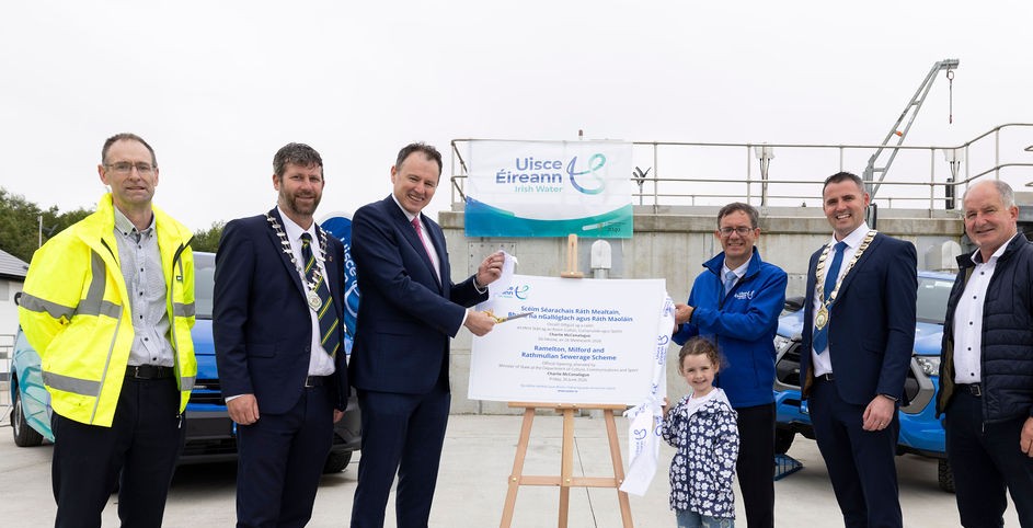 Minister Charlie McConalogue visiting Trioddy WWTP.